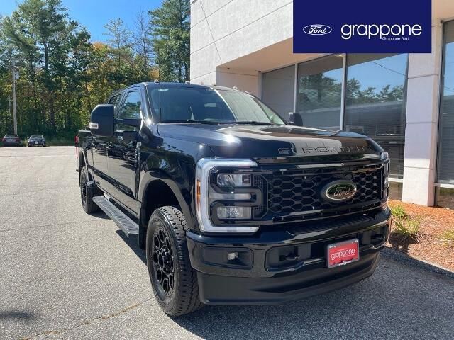 2025 Ford F-350 Super Duty XLT