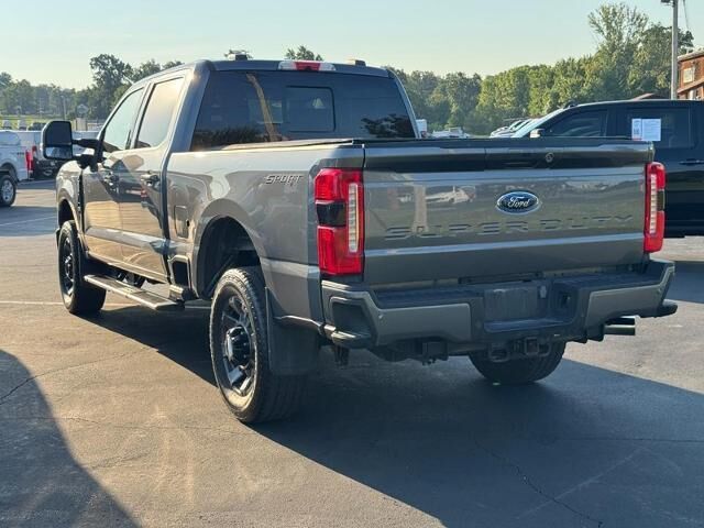 2024 Ford F-350 Super Duty Lariat