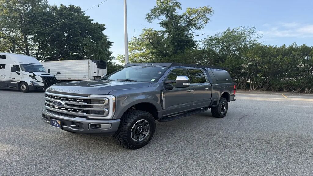 2024 Ford F-350 Super Duty Platinum — photo 1 of 13