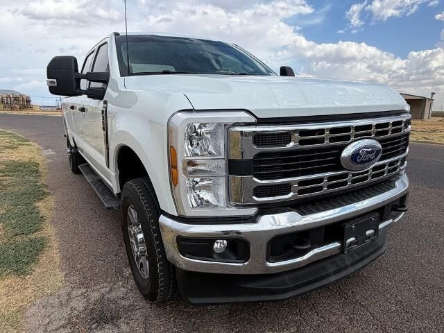 2025 Ford F-350 Super Duty XLT