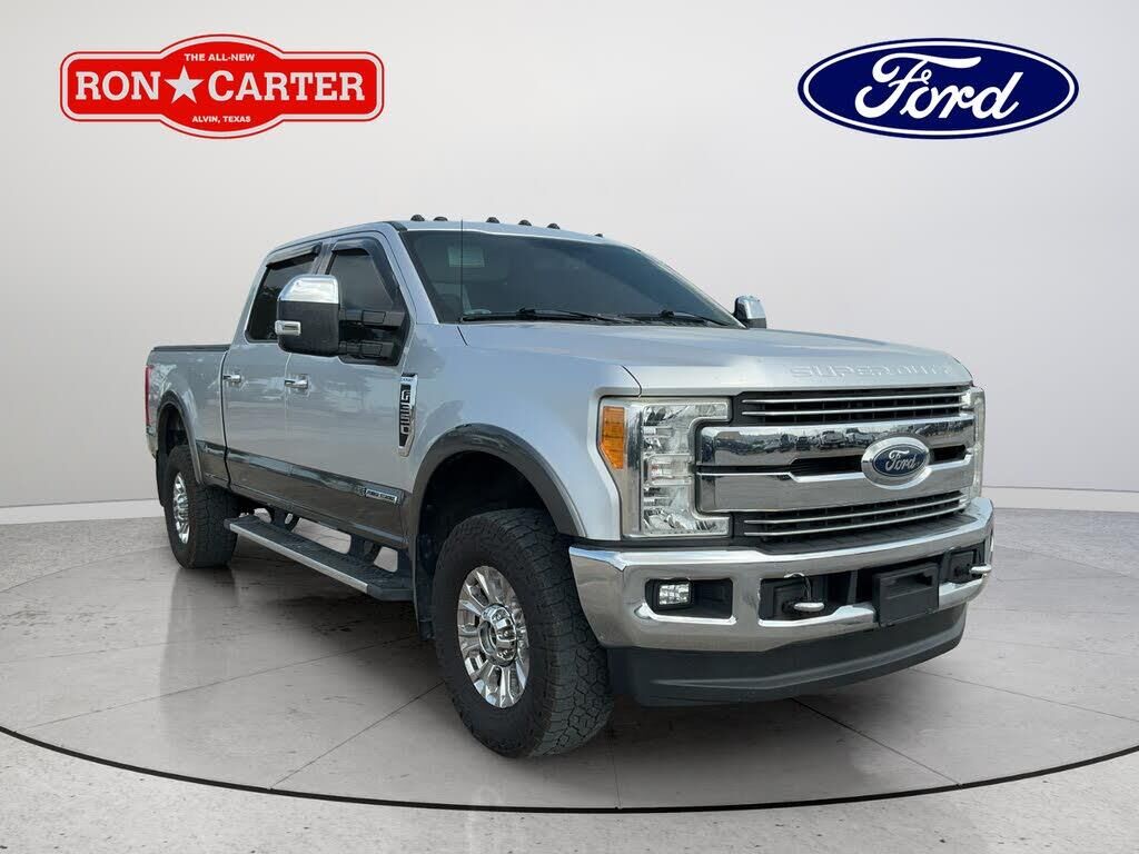 2017 Ford F-350 Super Duty King Ranch — photo 1 of 1