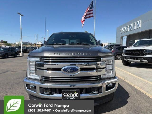 2017 Ford F-350 Super Duty Lariat