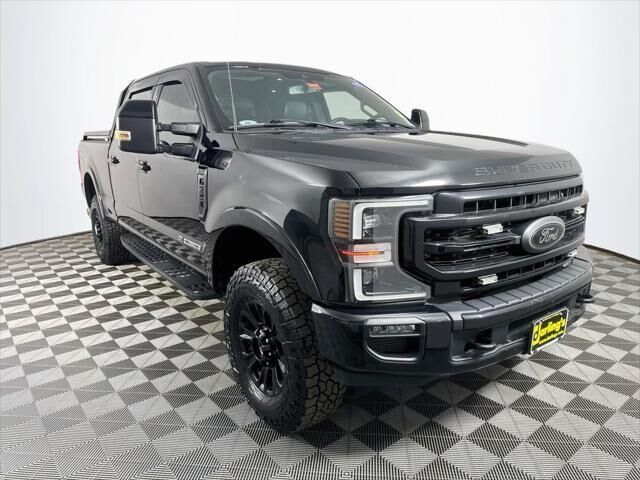 2022 Ford F-350 Super Duty Lariat — photo 1 of 13