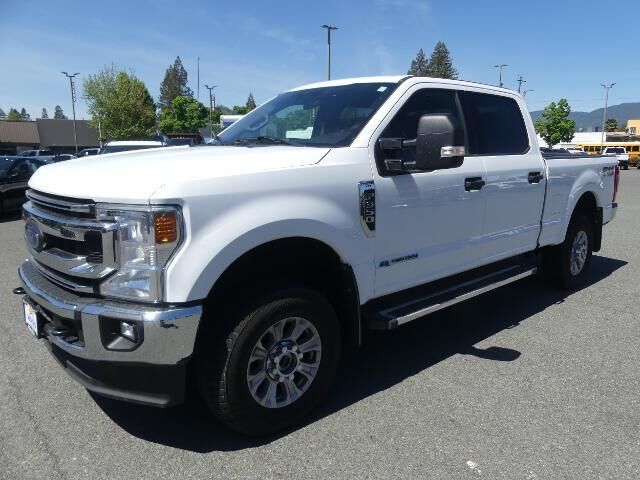2022 Ford F-350 Super Duty Lariat
