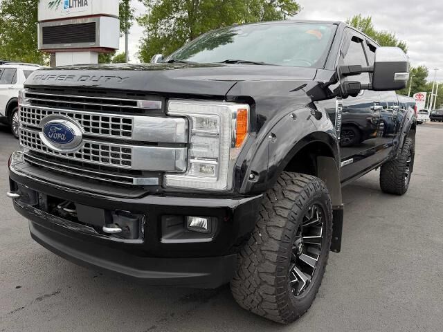 2017 Ford F-350 Super Duty Platinum