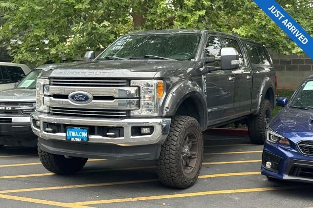 2017 Ford F-350 Super Duty Lariat