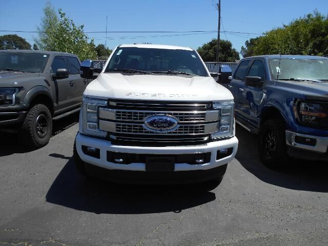 2018 Ford F-350 Super Duty Platinum