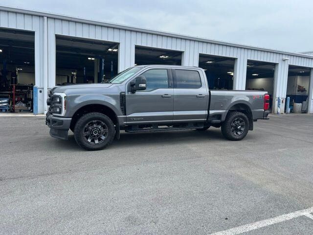 2024 Ford F-350 Super Duty Lariat