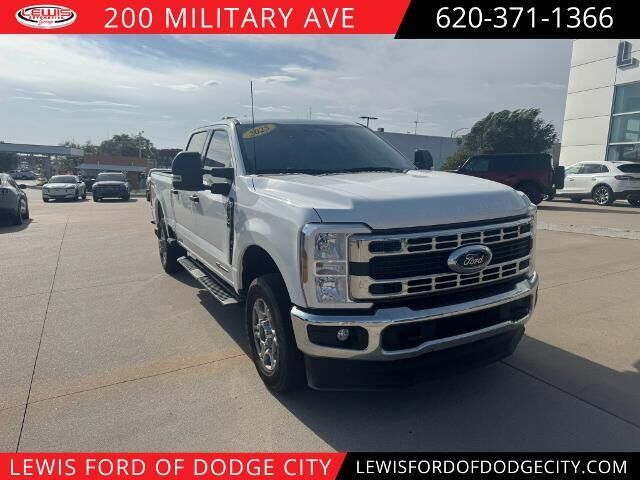 2025 Ford F-350 Super Duty XLT
