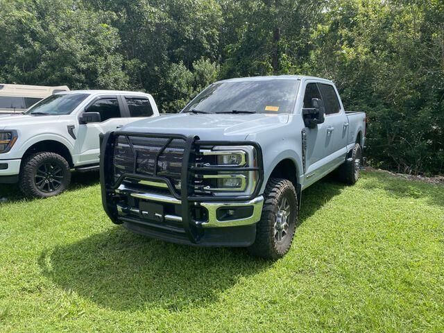 2025 Ford F-350 Super Duty Lariat