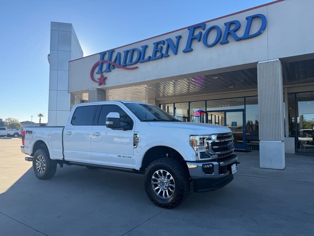 2020 Ford F-350 Super Duty Lariat — photo 1 of 1