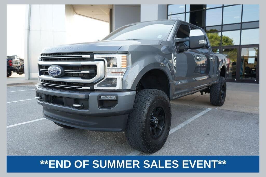 2022 Ford F-350 Super Duty Platinum — photo 1 of 1