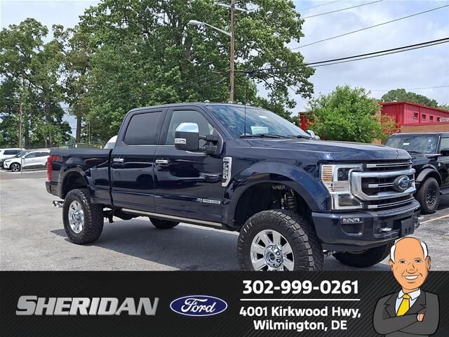 2022 Ford F-350 Super Duty Platinum — photo 1 of 14