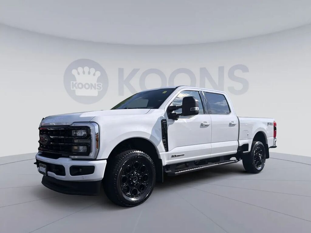 2024 Ford F-350 Super Duty Lariat — photo 1 of 13