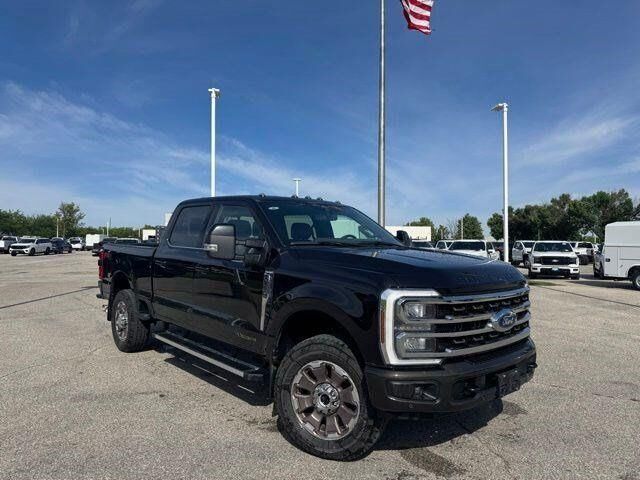 2024 Ford F-350 Super Duty King Ranch — photo 1 of 13
