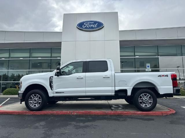 2025 Ford F-350 Super Duty Lariat