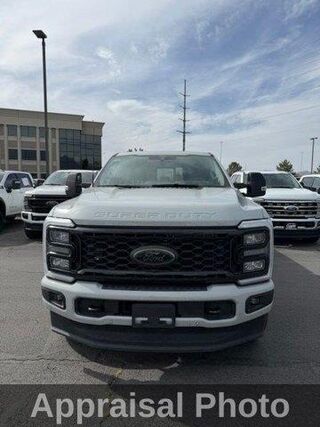 2026 Ford F-350 Super Duty Lariat