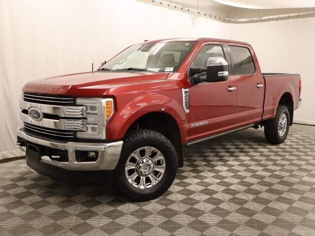 2017 Ford F-350 Super Duty Lariat