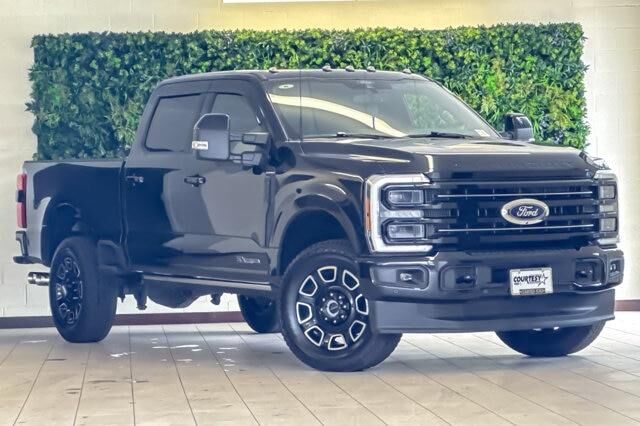 2025 Ford F-350 Super Duty Platinum