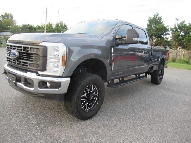 2025 Ford F-350 Super Duty XL — photo 1 of 13