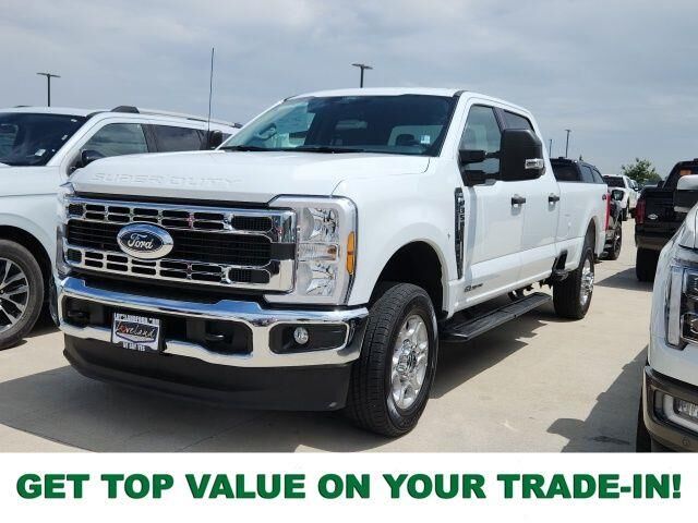 2026 Ford F-350 Super Duty XLT