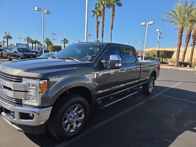 2017 Ford F-350 Super Duty Lariat
