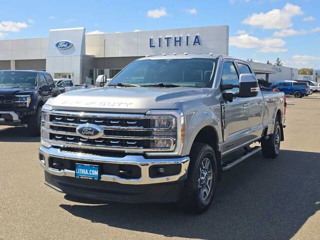 2023 Ford F-350 Super Duty Lariat — photo 1 of 13