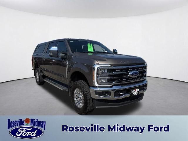 2023 Ford F-350 Super Duty Lariat — photo 1 of 13