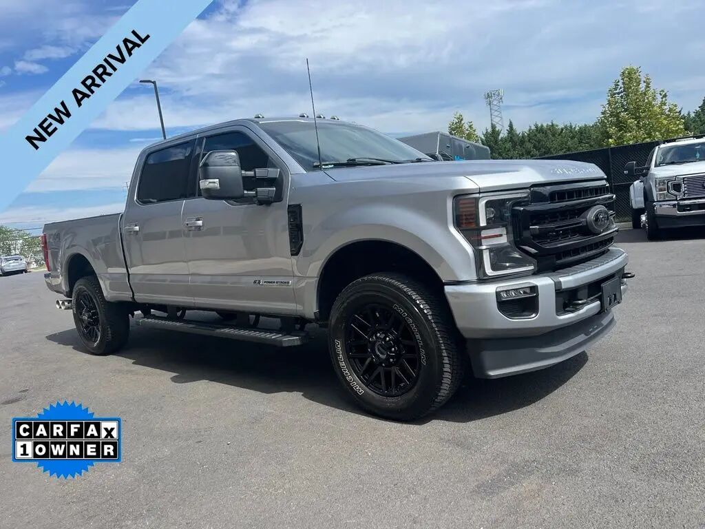 2022 Ford F-350 Super Duty Lariat — photo 1 of 13