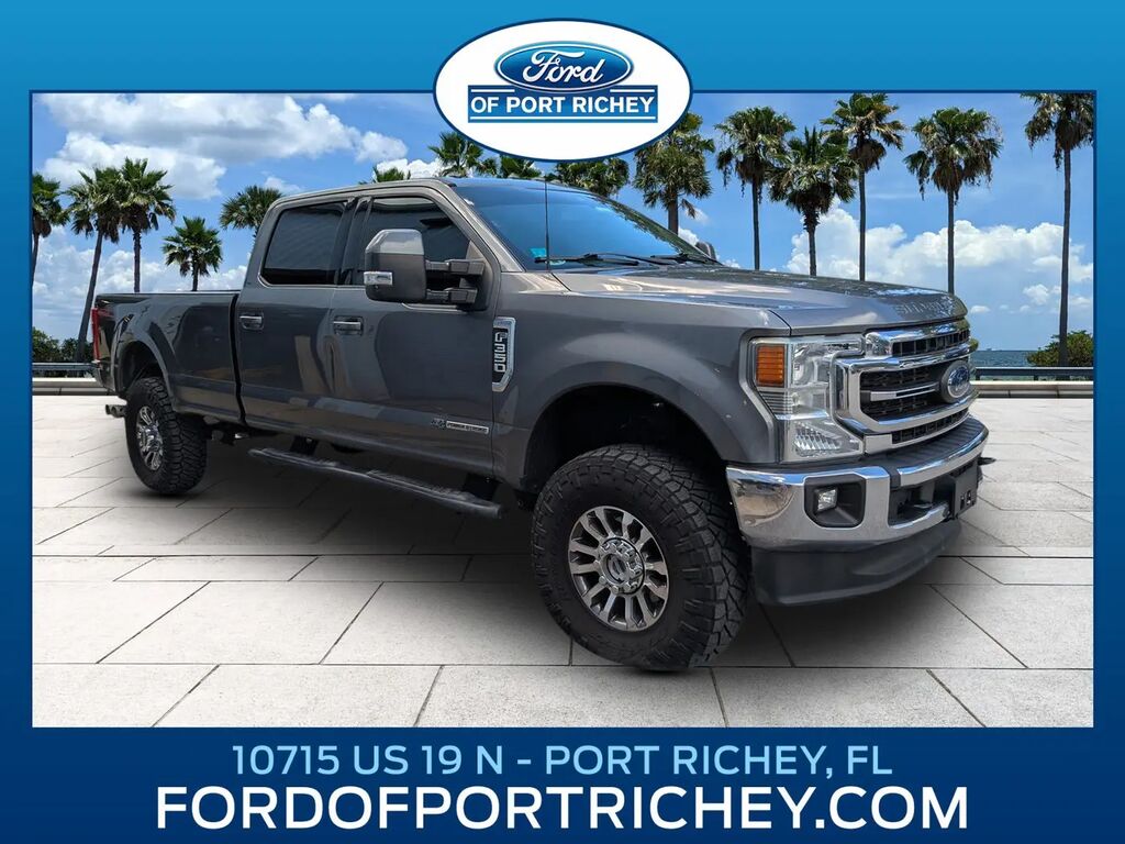 2022 Ford F-350 Super Duty Lariat — photo 1 of 13