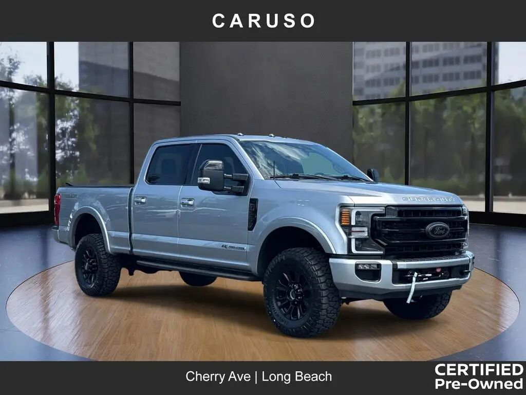 2022 Ford F-350 Super Duty Lariat — photo 1 of 14