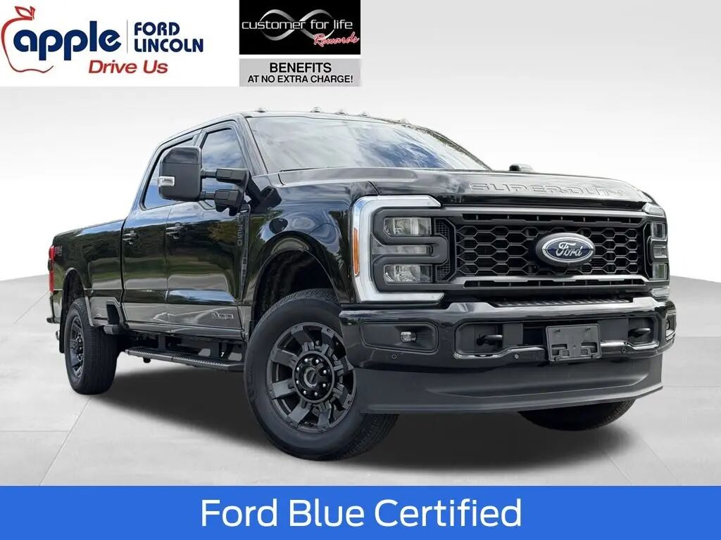 2023 Ford F-350 Super Duty Lariat — photo 1 of 13