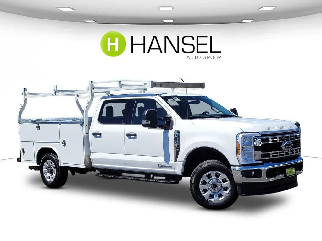 2024 Ford F-350 Super Duty XLT — photo 1 of 12
