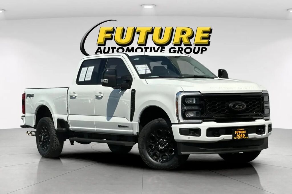 2025 Ford F-350 Super Duty Lariat — photo 1 of 13