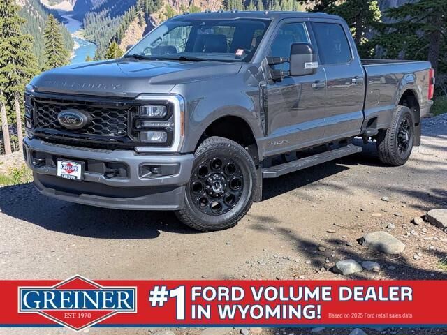 2025 Ford F-350 Super Duty Lariat
