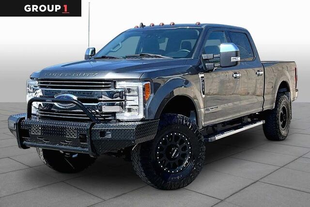 2019 Ford F-350 Super Duty Lariat