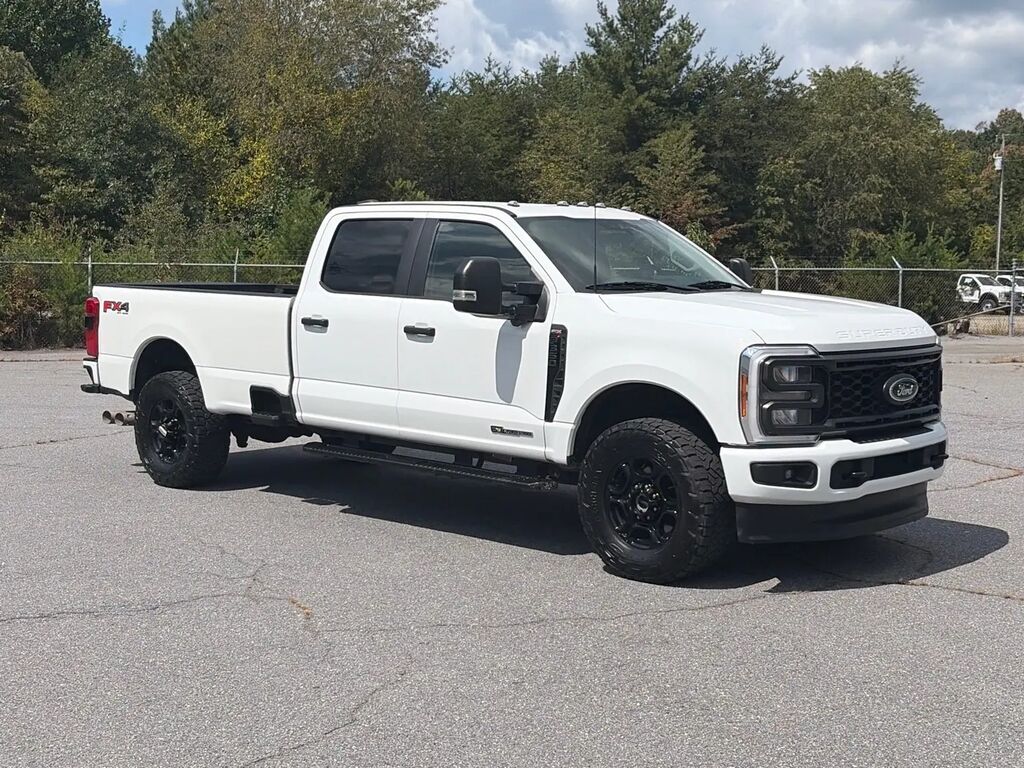 2023 Ford F-350 Super Duty XL — photo 1 of 13
