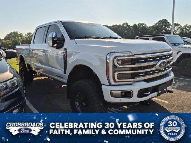2023 Ford F-350 Super Duty Platinum