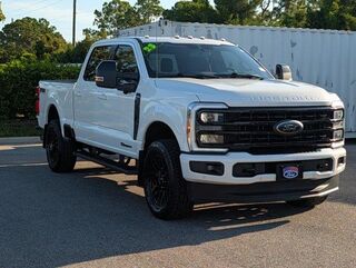 2023 Ford F-350 Super Duty Lariat — photo 1 of 13
