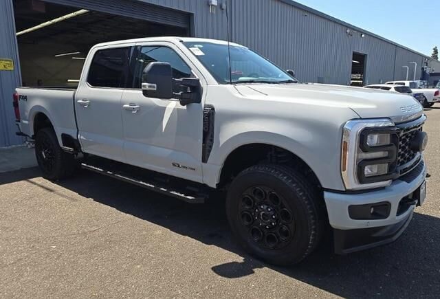 2025 Ford F-350 Super Duty Lariat