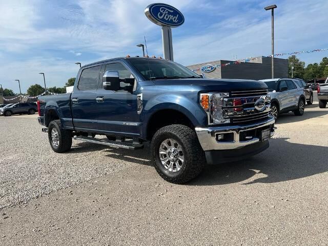 2017 Ford F-350 Super Duty Lariat