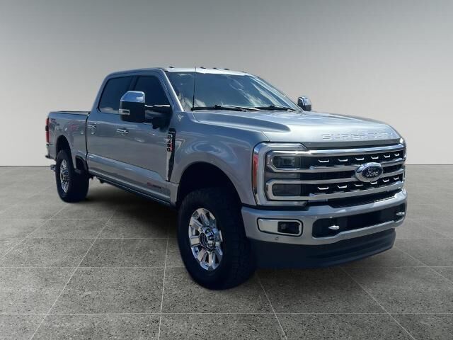 2023 Ford F-350 Super Duty Platinum