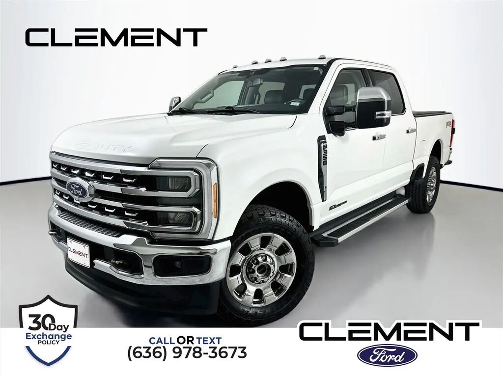 2023 Ford F-350 Super Duty Lariat — photo 1 of 9