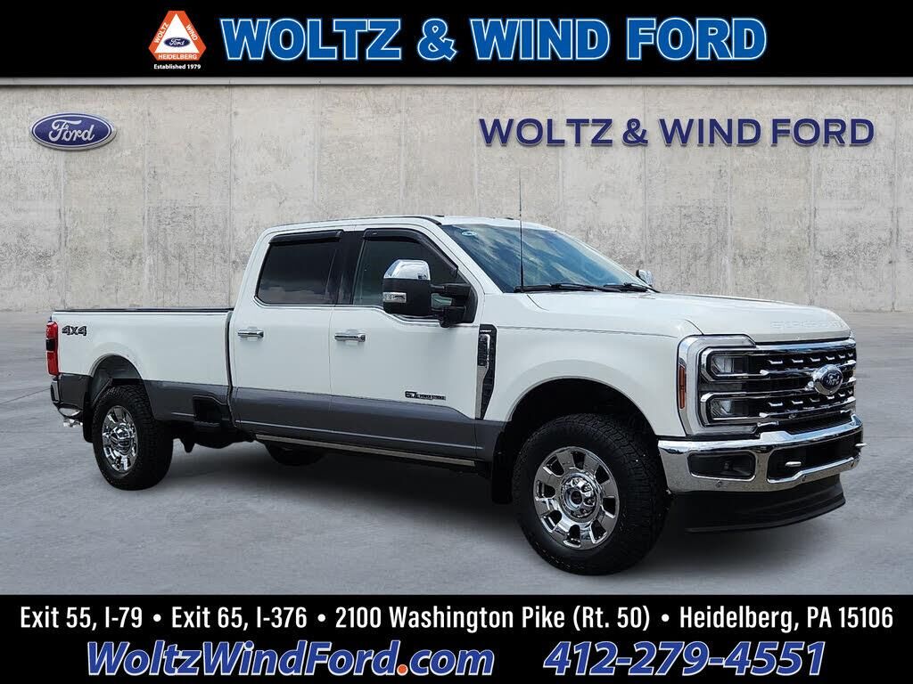 2024 Ford F-350 Super Duty Lariat — photo 1 of 1