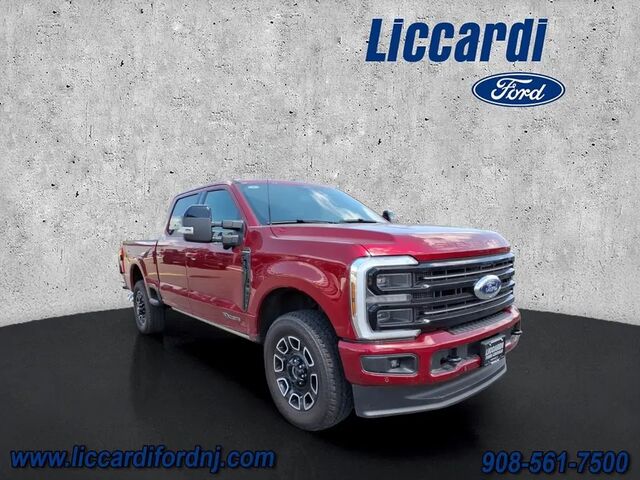 2025 Ford F-350 Super Duty Platinum