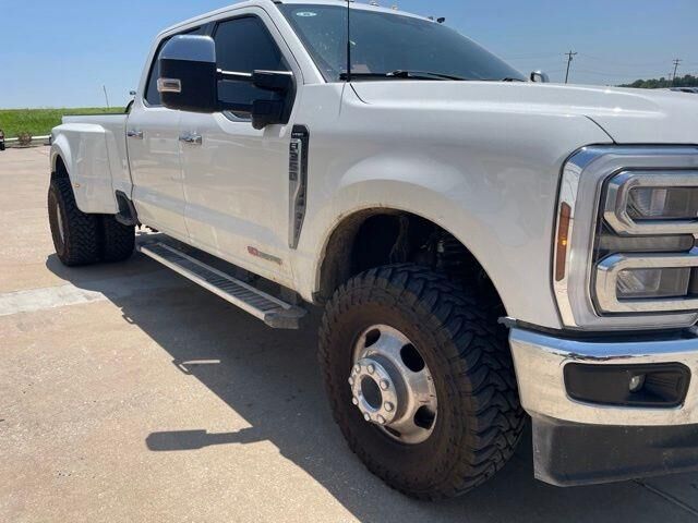 2024 Ford F-350 Super Duty Lariat