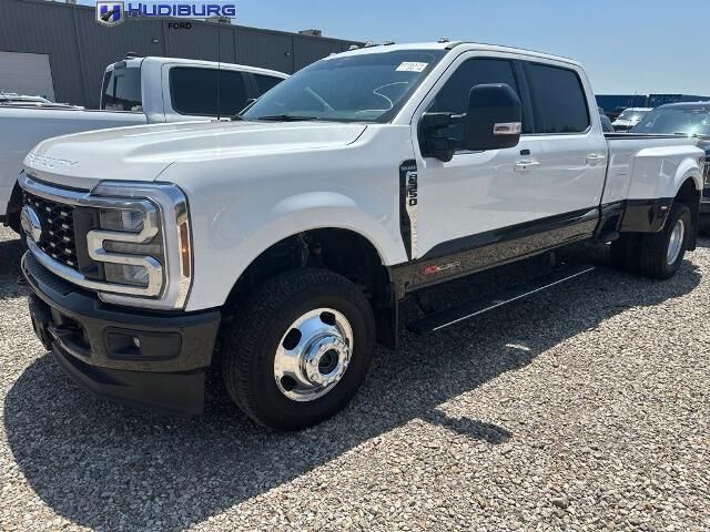2025 Ford F-350 Super Duty King Ranch