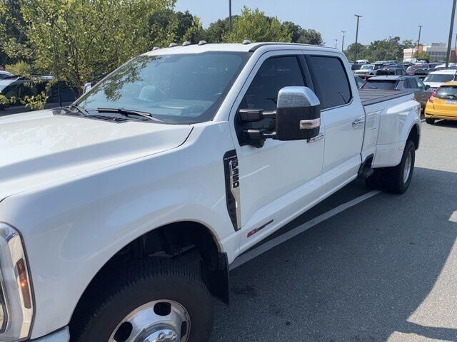 2024 Ford F-350 Super Duty Platinum