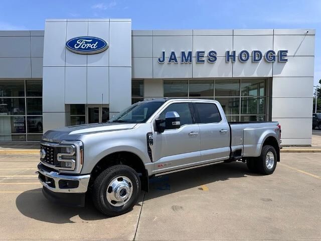 2024 Ford F-350 Super Duty Lariat