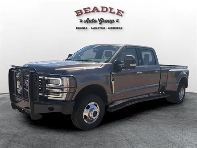 2023 Ford F-350 Super Duty Lariat